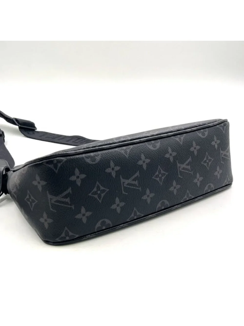 Louis Vuitton Pochette Soir XL Canvas Black Shoulder Bag